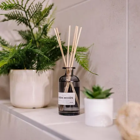 Amade 2 アパート *